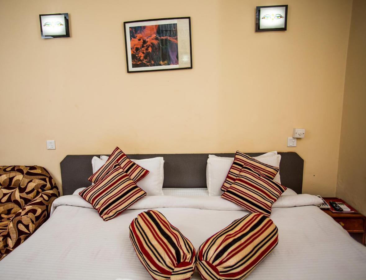 Hotel Crown Plaza Kathmandu Exterior photo